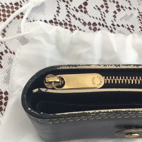 Louis Vuitton black leather bi-fold - Picture 3 of 10